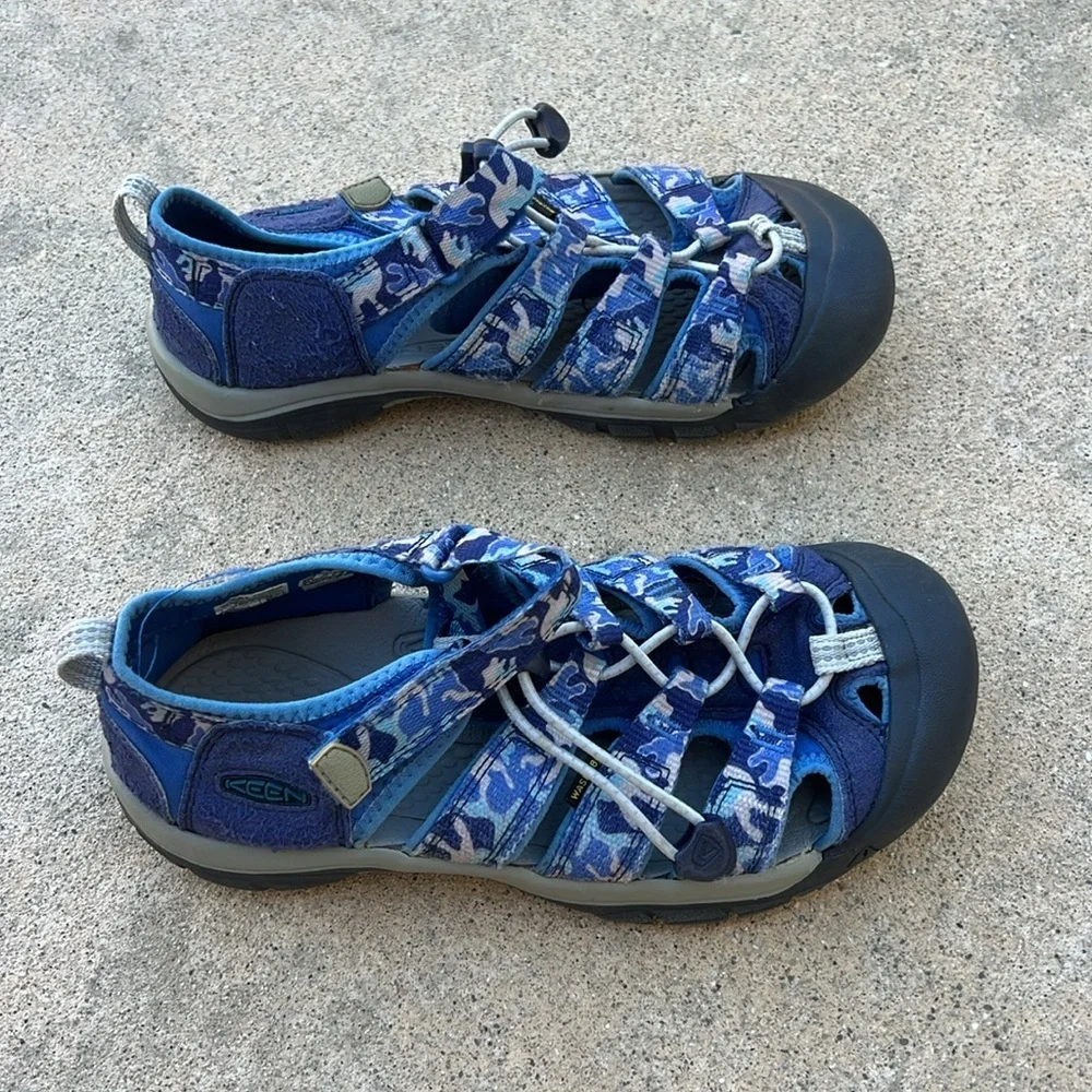 KEEN Kids Newport H2O Blue Camo Water Sandal Size 4